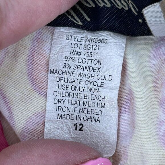 Alanni Capri Pants Flip Flop Pattern Yellow Pink Beach Mid Rise Womens Size 12 - Picture 7 of 7